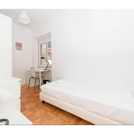 Houze Comfortable In Laranjeiras リスボン